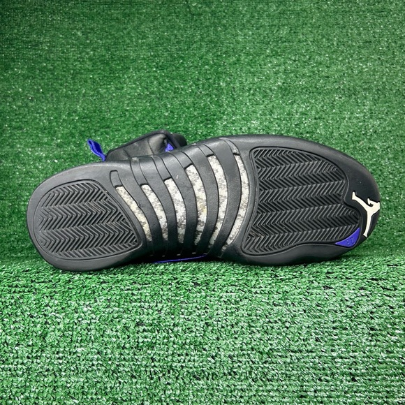 Nike Air Jordan 12 Retro Shoes - Picture 5 of 8